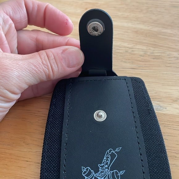 Disney Store Cast Exclusive Be Our Guest Lumiere Luggage Tag-NEW - Picture 4 of 11